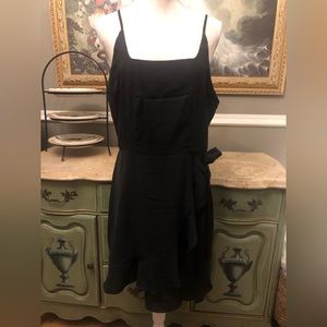 Cute mini black dress sz L gently used like new